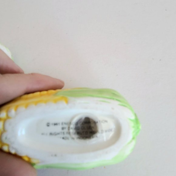Vintage 1991 Ceramic Corns Salt and Pepper Vegetables Shakers Made in Indonesia. - Picture 4 of 4